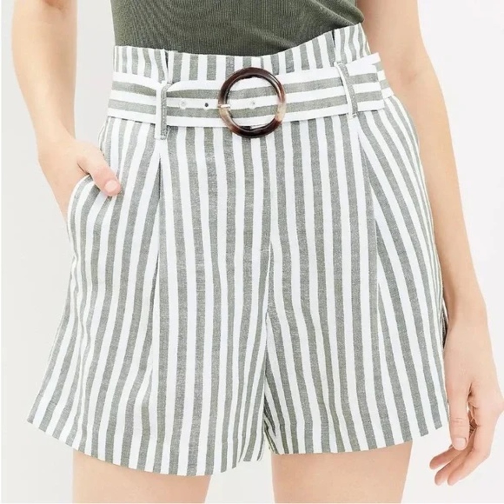 LOFT - linen belted shorts!